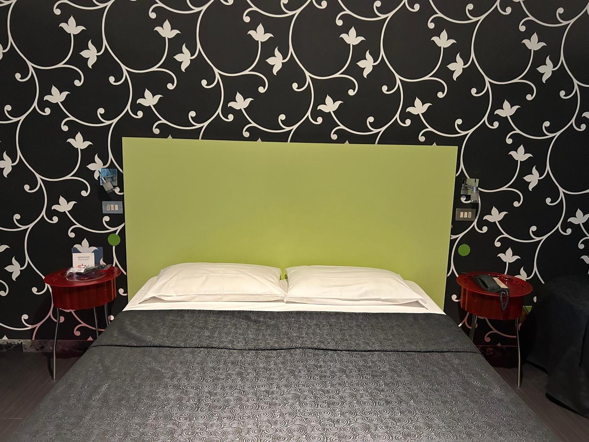 Hotel Perla - The Storyhoteller ริชโชเน ภายนอก รูปภาพ